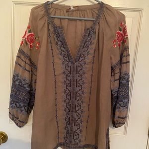 Johnny Was Workshop Blouse, sz med, gray, cotton